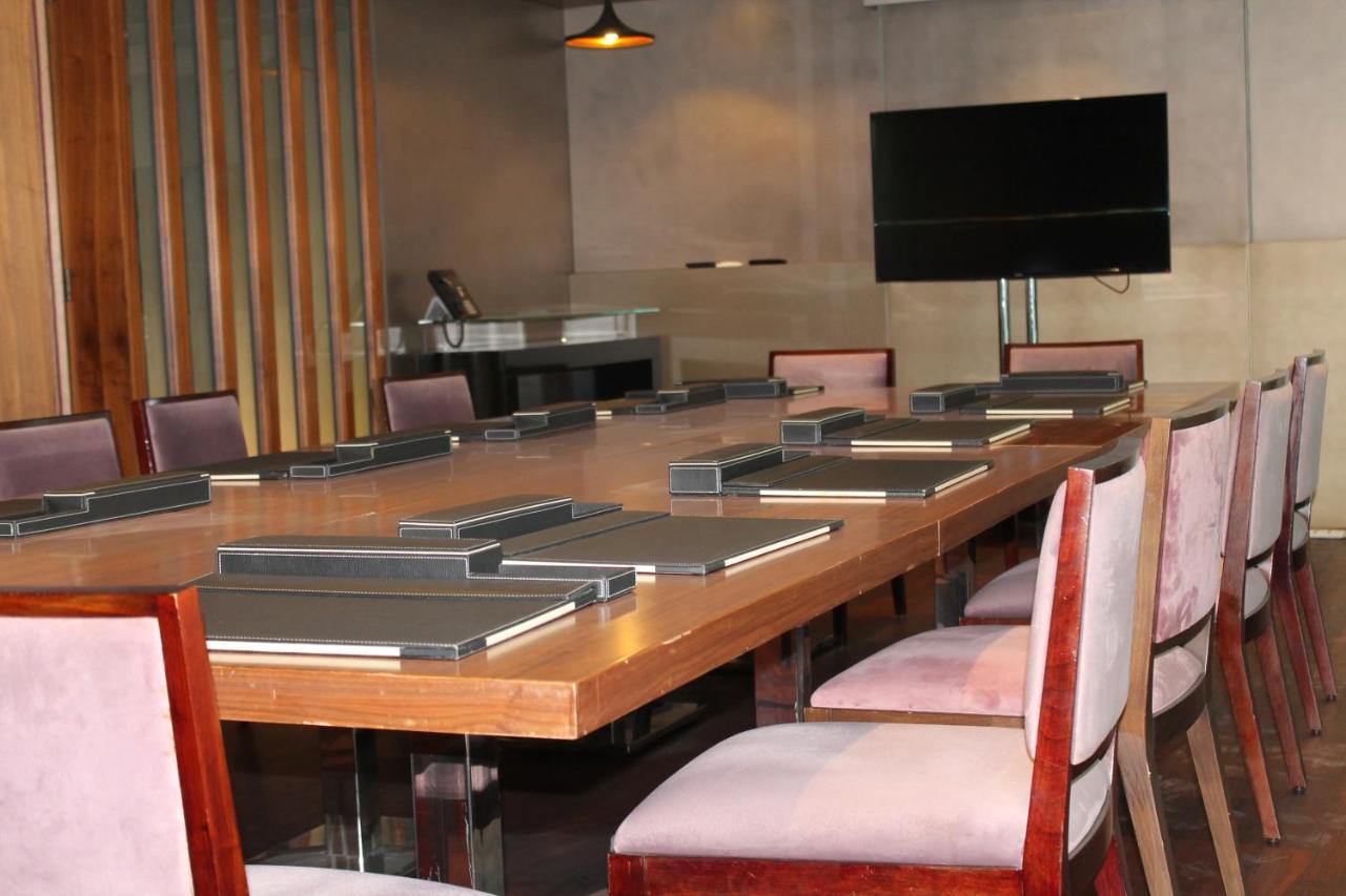 Spacious One Bedroom Close To Burj Khalifa, Dubai Mall In Business Bay Exterior photo