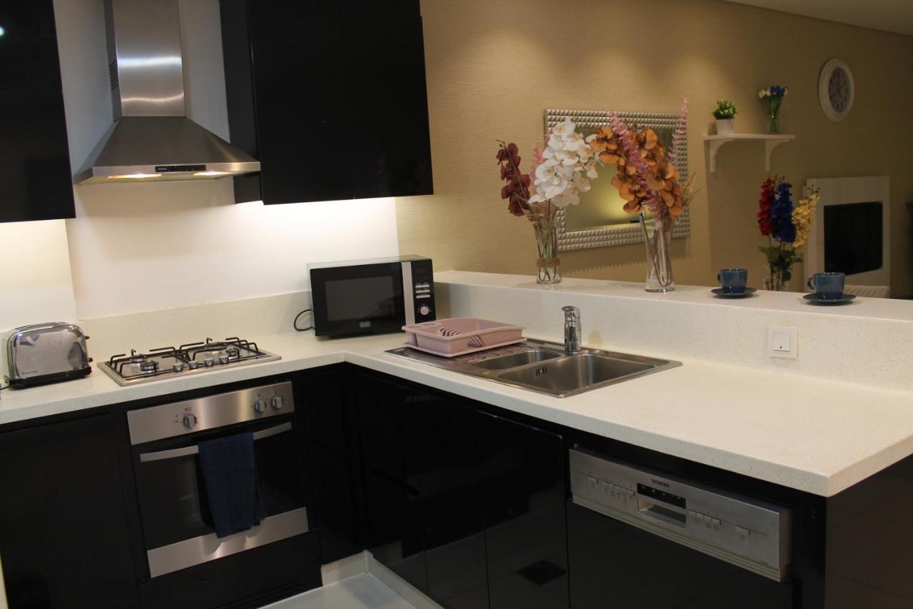 Spacious One Bedroom Close To Burj Khalifa, Dubai Mall In Business Bay Exterior photo