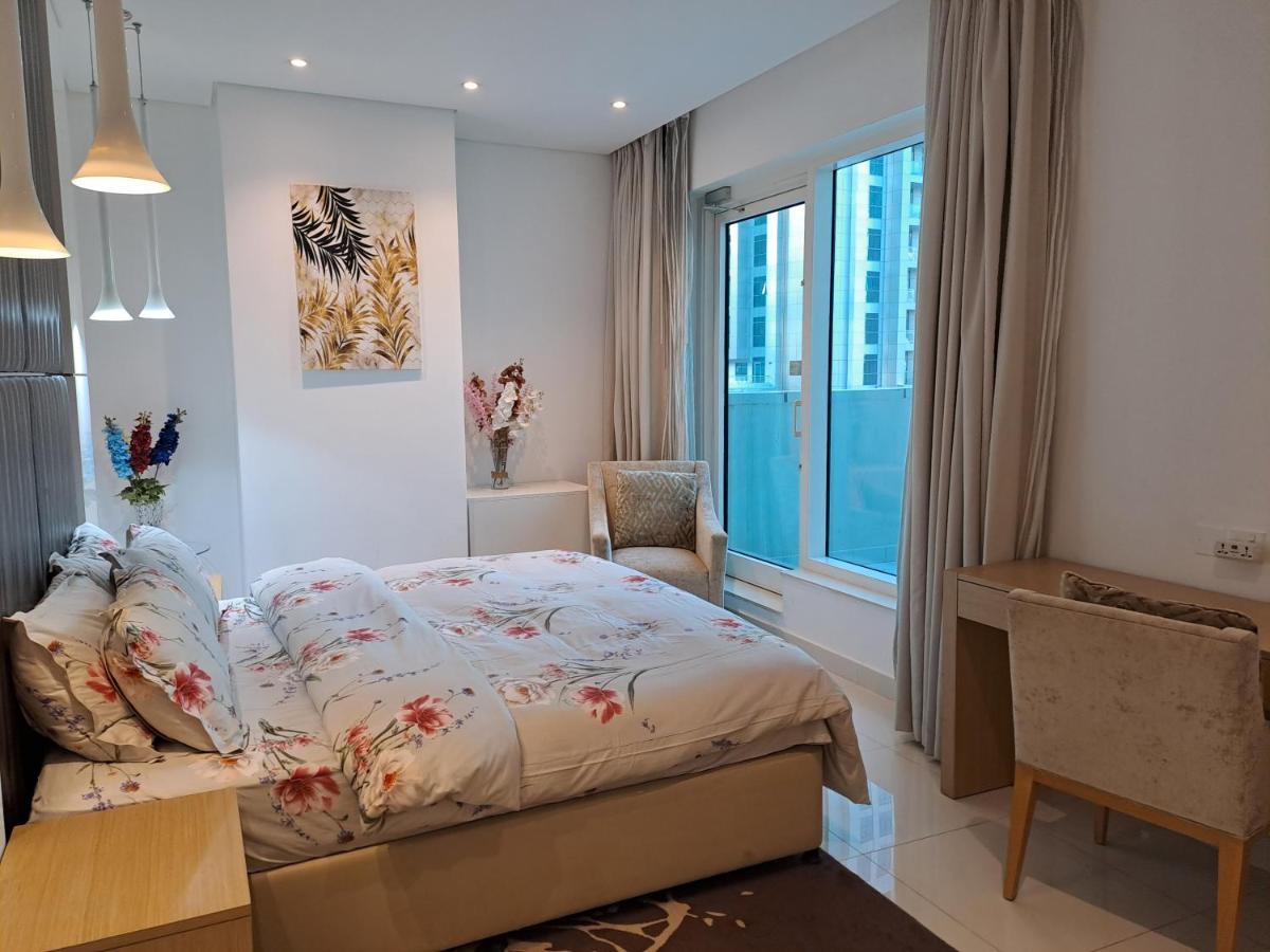 Spacious One Bedroom Close To Burj Khalifa, Dubai Mall In Business Bay Exterior photo